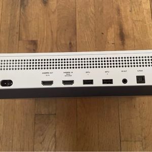 Xbox One S 500 GB (No Controller)